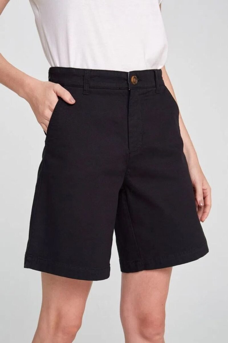 etiqueta-casual-comprar-moda-feminina-online-comprar-roupas-femininas-na-internet-bermuda-basica-feminina-cintura-media-de-sarja-chino-hering-K0MT (3)