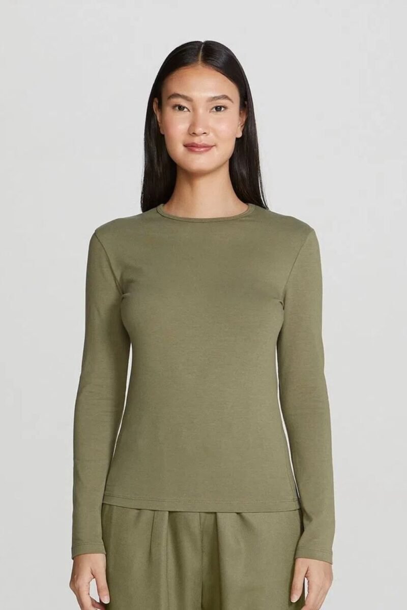 etiqueta-casual-comprar-moda-feminina-online-comprar-roupas-femininas-na-internet-blusa-basica-feminina-manga-longa-hering-02QY (1)