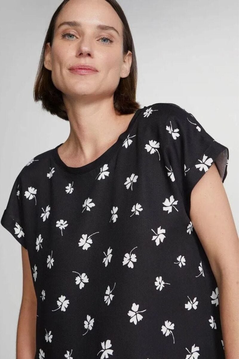 etiqueta-casual-comprar-moda-feminina-online-comprar-roupas-femininas-na-internet-blusa-feminina-estampada-em-viscose-hering-H7F7 (11)