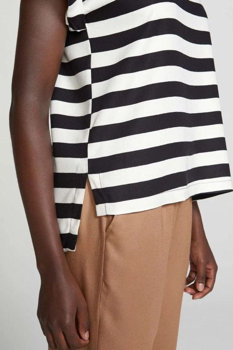 etiqueta-casual-comprar-moda-feminina-online-comprar-roupas-femininas-na-internet-blusa-feminina-estampada-em-viscose-hering-H7F7 (5)