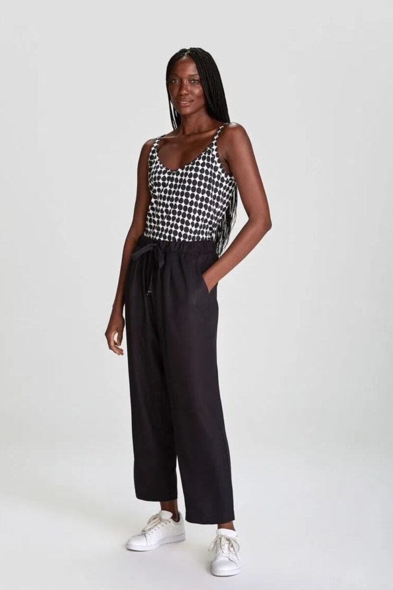 etiqueta-casual-comprar-moda-feminina-online-comprar-roupas-femininas-na-internet-calca-basica-feminina-carrot-cintura-alta-hering-H9D6 (4)