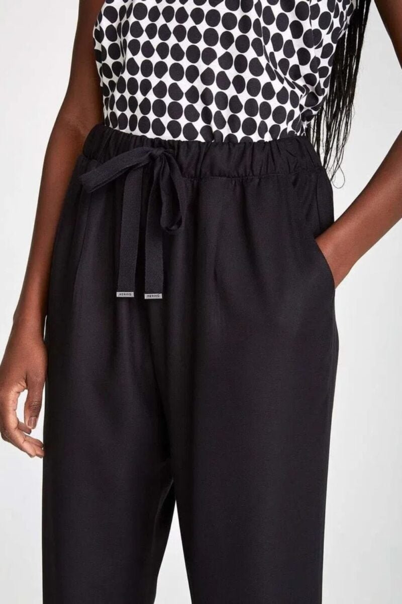 etiqueta-casual-comprar-moda-feminina-online-comprar-roupas-femininas-na-internet-calca-basica-feminina-carrot-cintura-alta-hering-H9D6 (6)