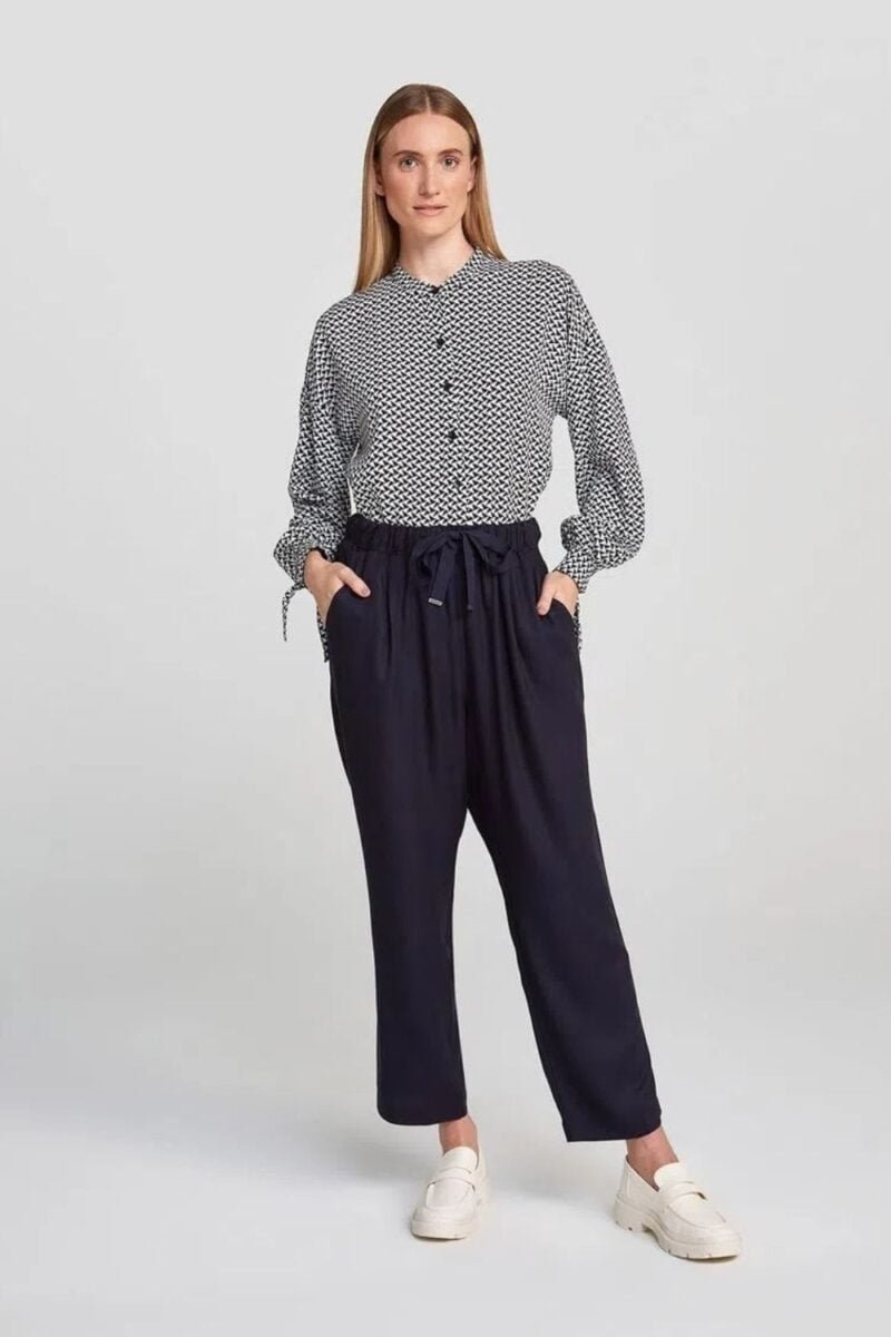 etiqueta-casual-comprar-moda-feminina-online-comprar-roupas-femininas-na-internet-calca-basica-feminina-carrot-cintura-alta-hering-H9D6 (7)