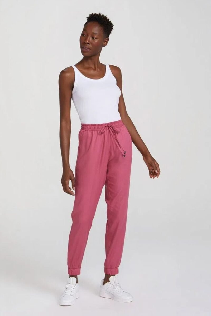 etiqueta-casual-comprar-moda-feminina-online-comprar-roupas-femininas-na-internet-calca-basica-feminina-cintura-media-jogger-hering-H9A8 (7)