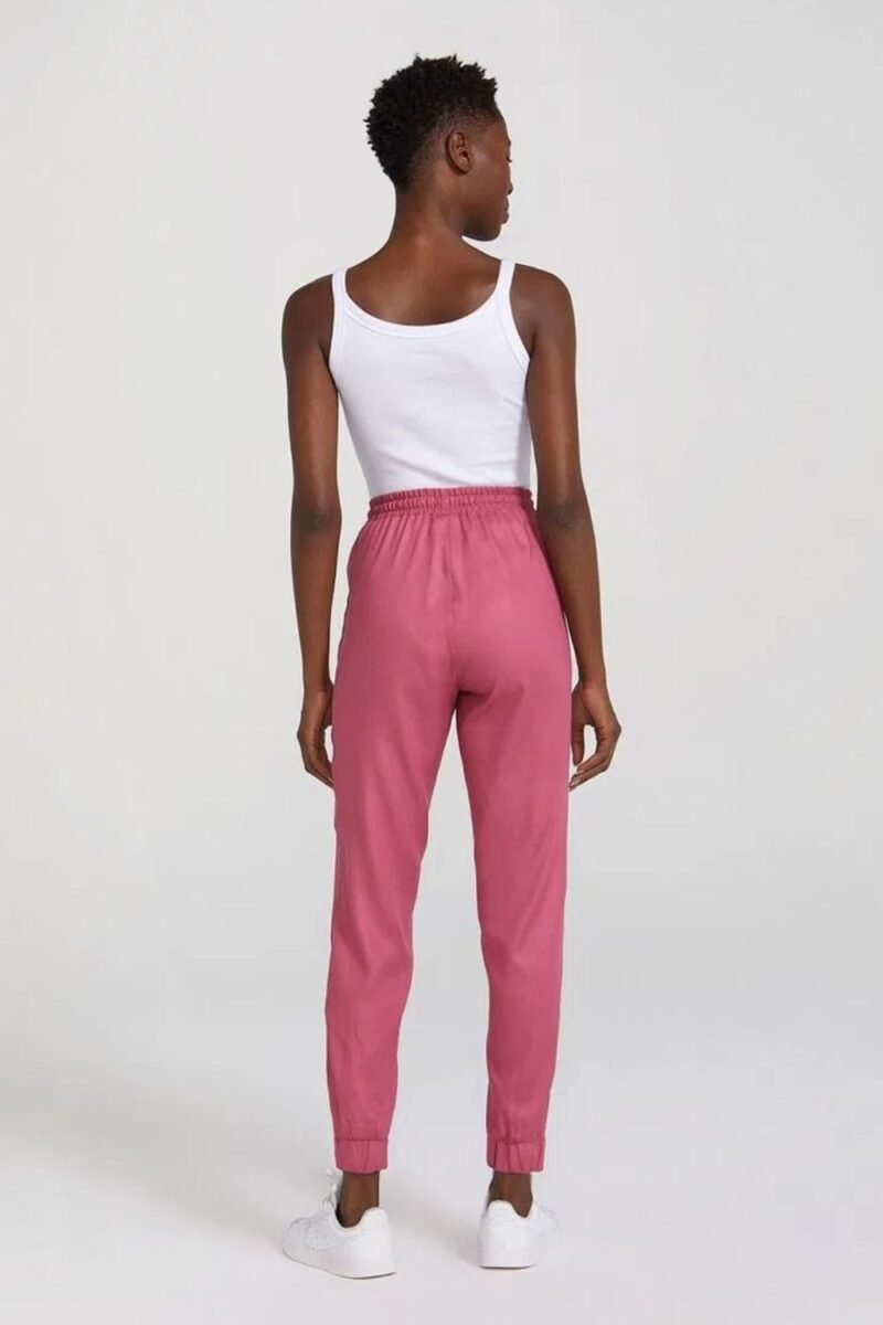 etiqueta-casual-comprar-moda-feminina-online-comprar-roupas-femininas-na-internet-calca-basica-feminina-cintura-media-jogger-hering-H9A8 (8)