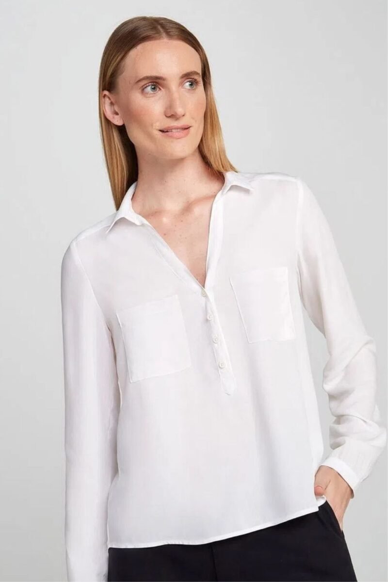 etiqueta-casual-comprar-moda-feminina-online-comprar-roupas-femininas-na-internet-camisa-feminina-basica-com-bolsos-frontais-hering-K458 (2)