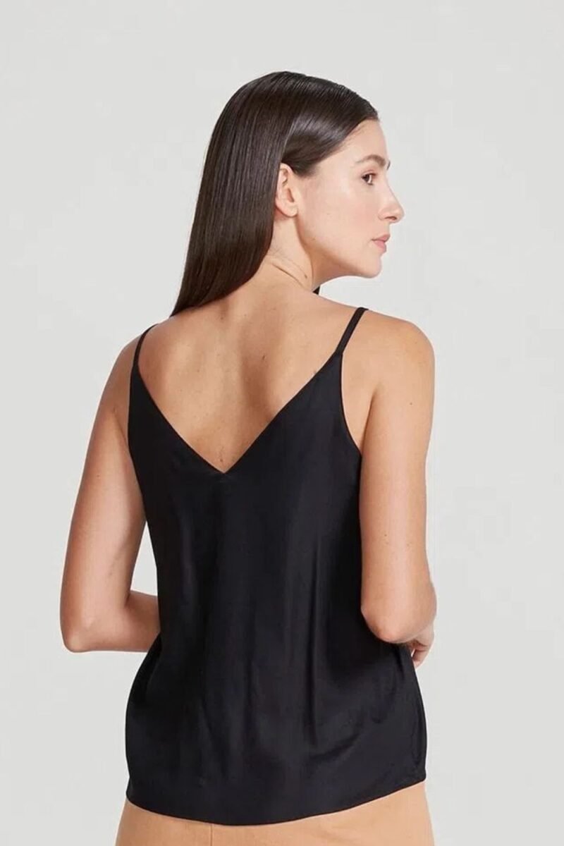 etiqueta-casual-comprar-moda-feminina-online-comprar-roupas-femininas-na-internet-regata-basica-feminina-alcas-finas-hering-HF0G (8)