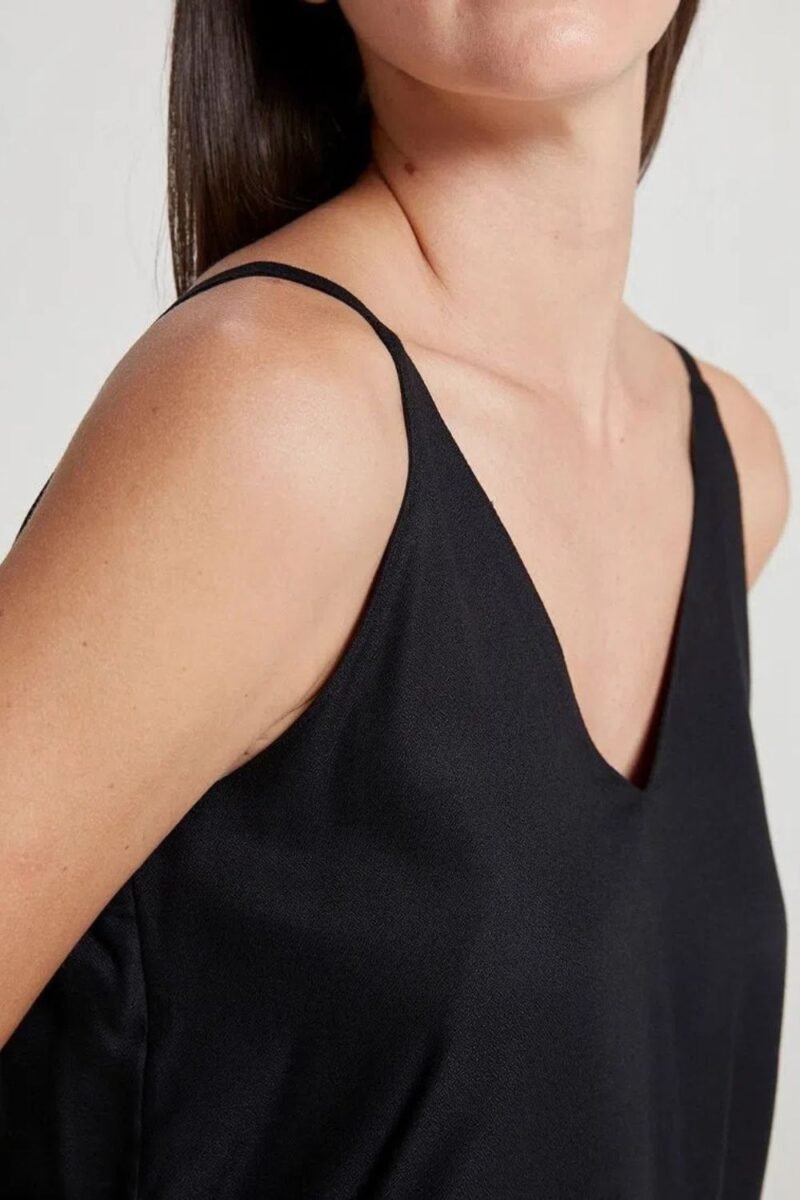 etiqueta-casual-comprar-moda-feminina-online-comprar-roupas-femininas-na-internet-regata-basica-feminina-alcas-finas-hering-HF0G (9)