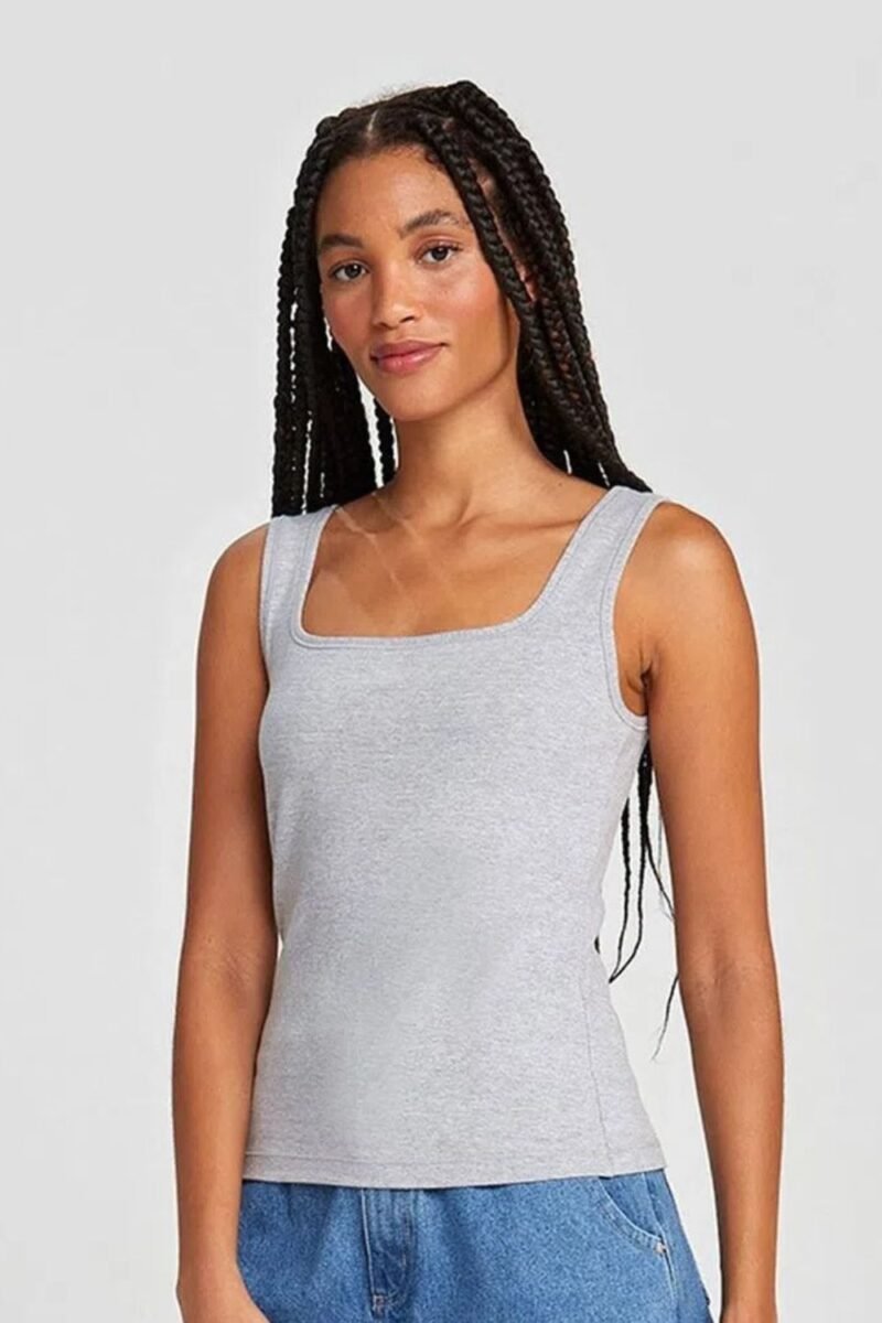 etiqueta-casual-comprar-moda-feminina-online-comprar-roupas-femininas-na-internet-regata-basica-feminina-decote-quadrado-hering-4AD3 (11)