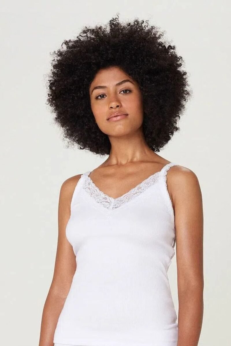 etiqueta-casual-comprar-moda-feminina-online-comprar-roupas-femininas-na-internet-regata-basica-feminina-em-ribana-com-renda-hering-4A5G (4)