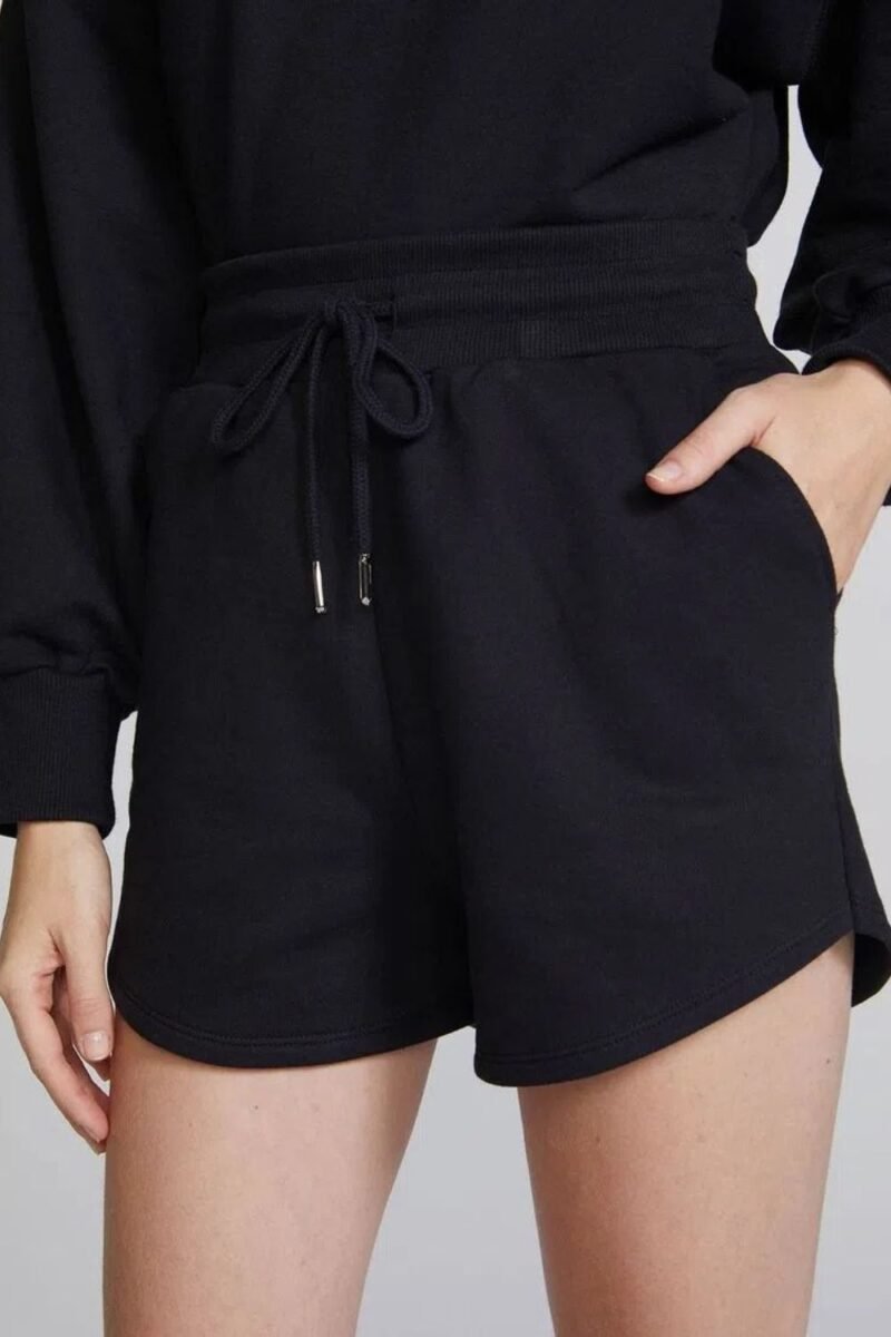 etiqueta-casual-comprar-moda-feminina-online-comprar-roupas-femininas-na-internet-short-basico-feminino-cintura-media-com-amarracao-05V9 (5)