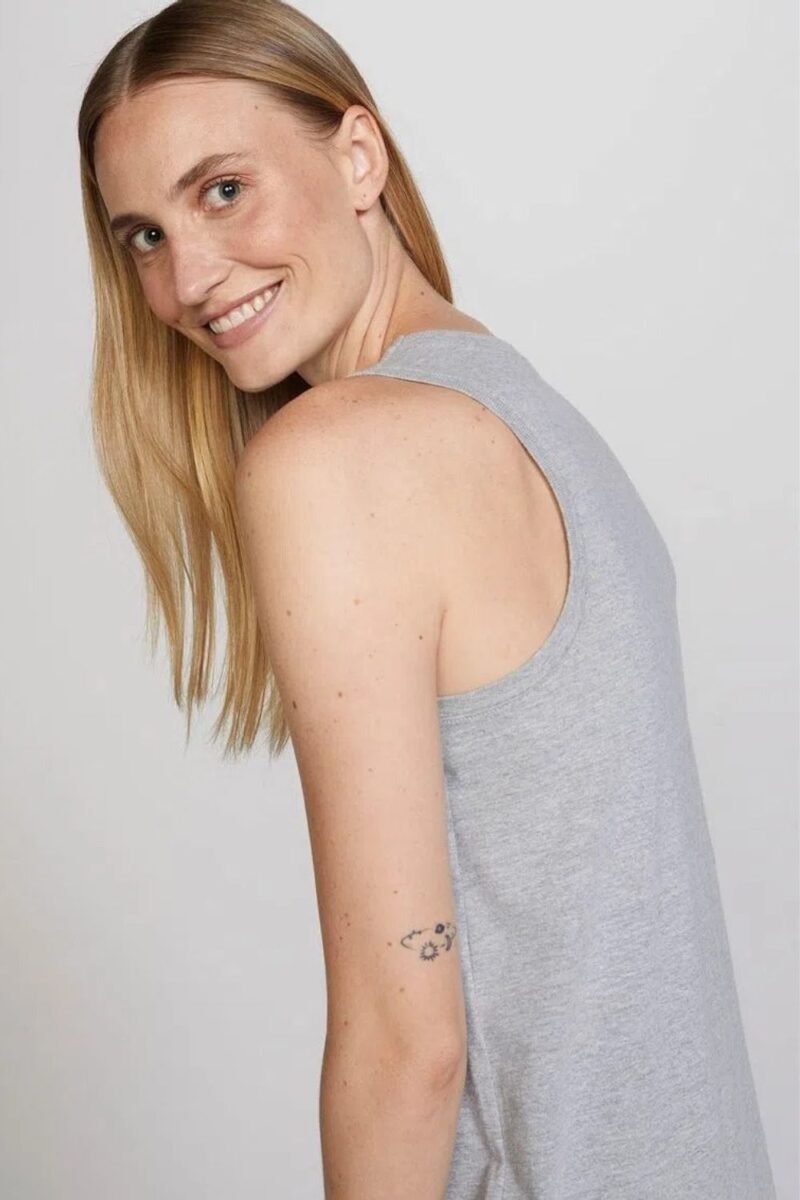 etiqueta-casual-comprar-moda-feminina-online-comprar-roupas-femininas-na-internet-vestido-basico-midi-com-fenda-0B4T (7)