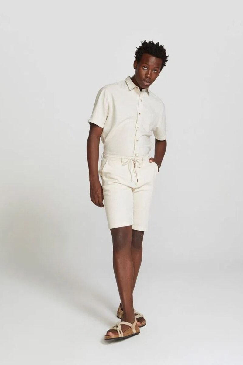 etiqueta-casual-comprar-moda-masculina-online-comprar-roupas-masculinas-na-internet-bermuda-basica-masculina-chino-com-amarracao-hering-KG2X (11)