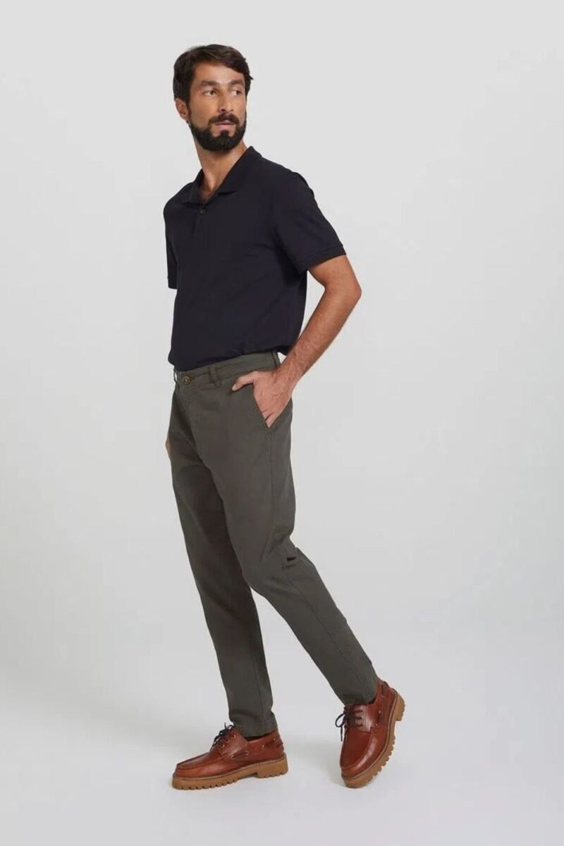 etiqueta-casual-comprar-moda-masculina-online-comprar-roupas-masculinas-na-internet-calca-basica-masculina-em-sarja-chino-hering-KTNY (12)