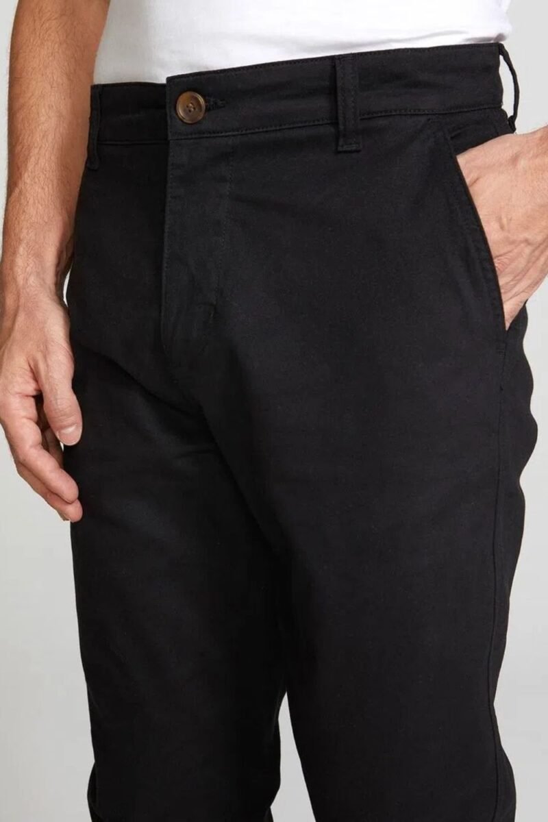 etiqueta-casual-comprar-moda-masculina-online-comprar-roupas-masculinas-na-internet-calca-basica-masculina-em-sarja-chino-hering-KTNY (4)