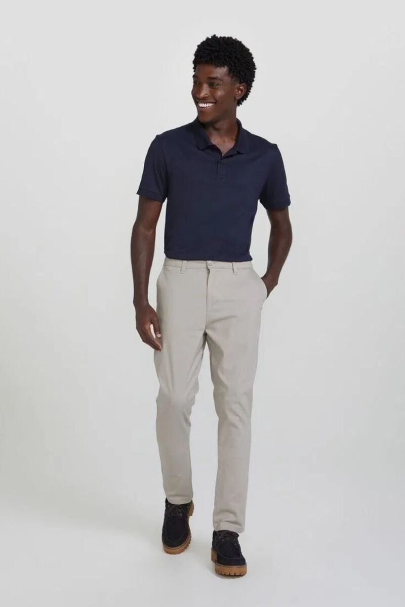 etiqueta-casual-comprar-moda-masculina-online-comprar-roupas-masculinas-na-internet-calca-basica-masculina-em-sarja-chino-hering-KTNY (8)