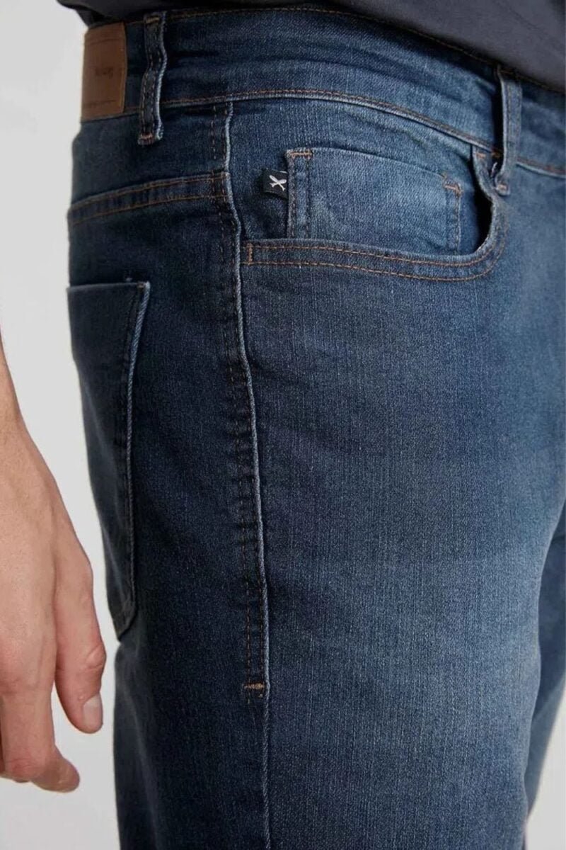 etiqueta-casual-comprar-moda-masculina-online-comprar-roupas-masculinas-na-internet-calca-jeans-masculina-slim-com-elastano-hering-H1Q4 (1)