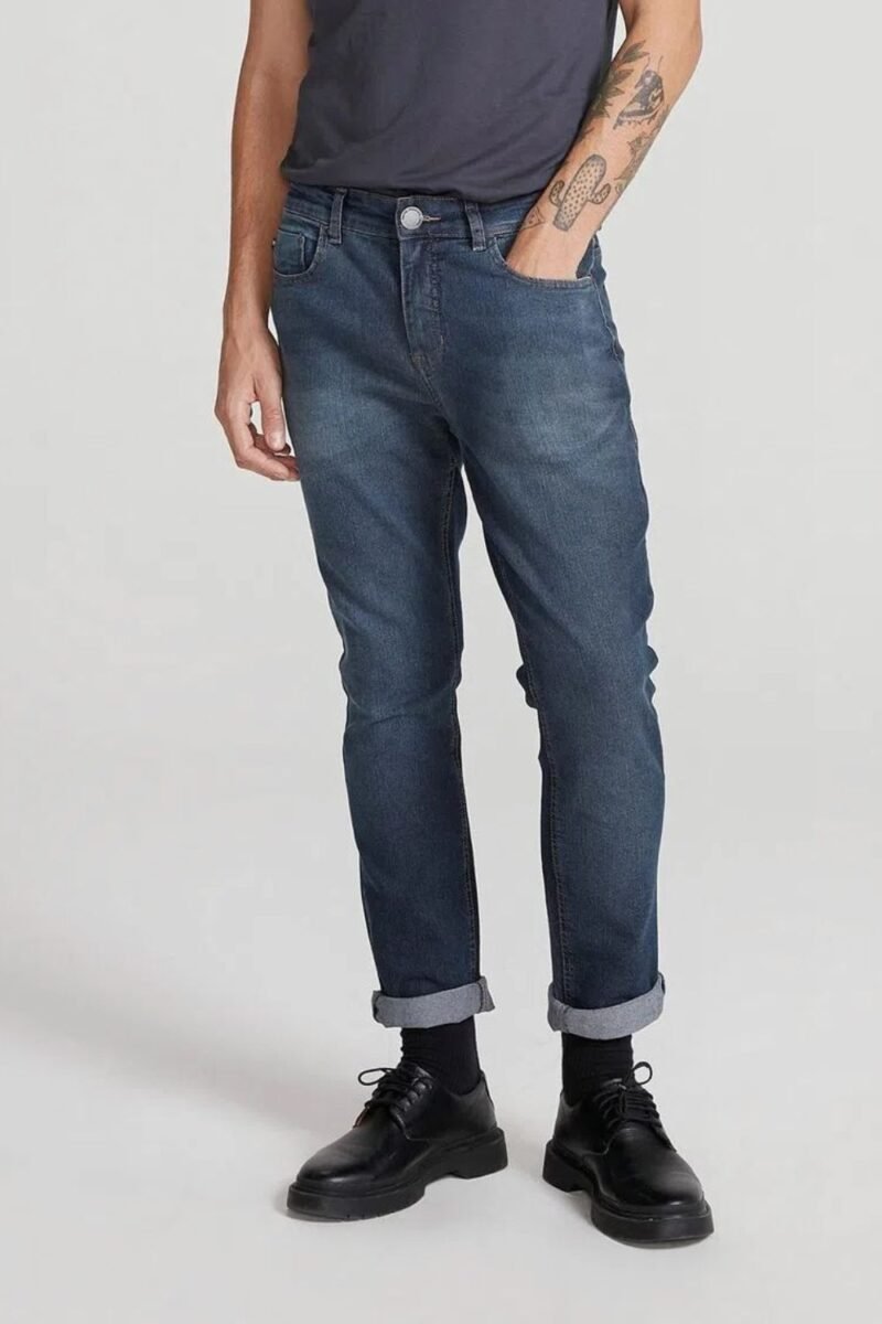 etiqueta-casual-comprar-moda-masculina-online-comprar-roupas-masculinas-na-internet-calca-jeans-masculina-slim-com-elastano-hering-H1Q4 (8)