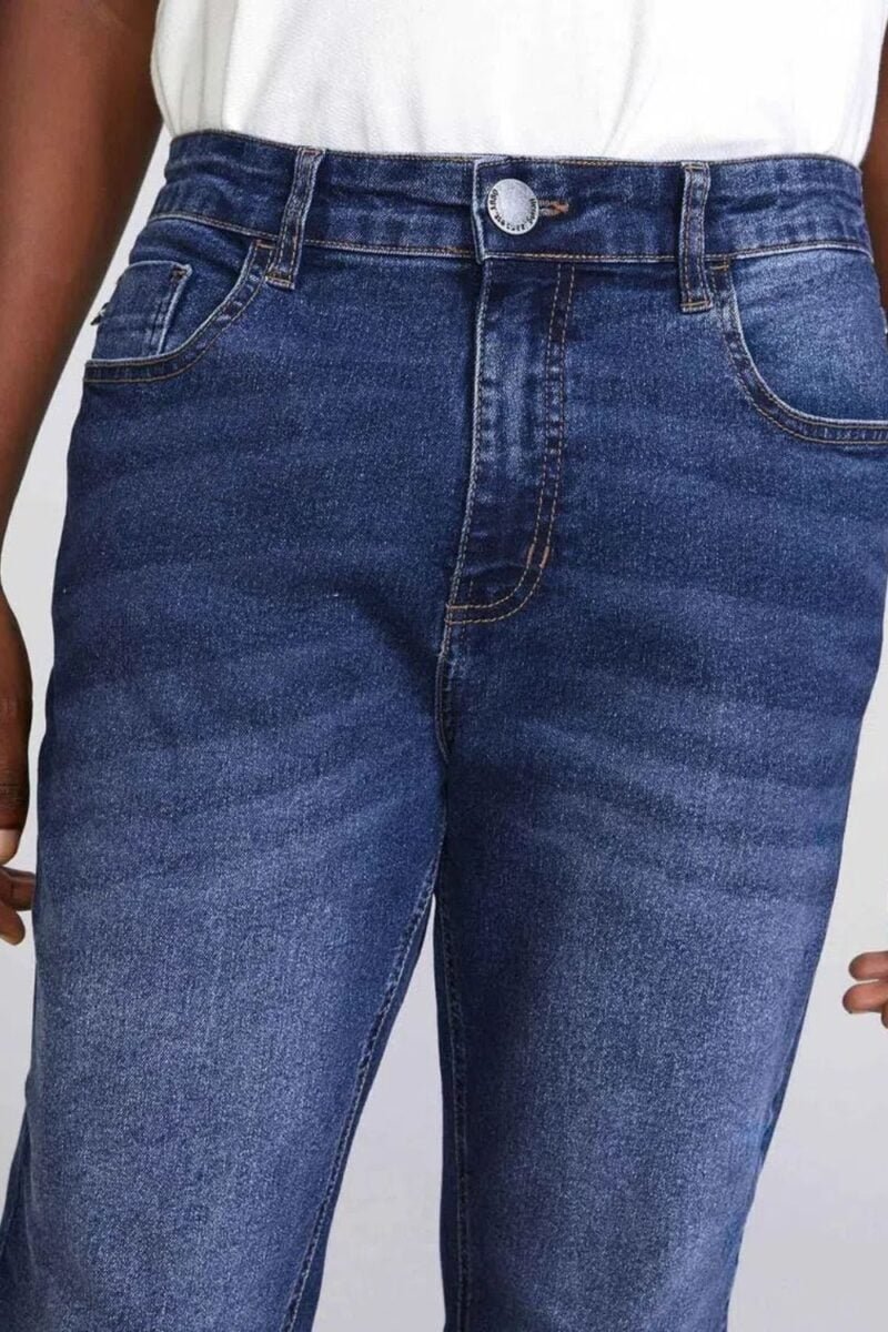 etiqueta-casual-comprar-moda-masculina-online-comprar-roupas-masculinas-na-internet-calca-jeans-masculina-tradicional-com-elastano-hering-H1MV (5)