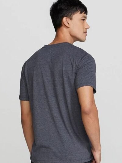 Camiseta Básica Masculina Manga Curta Gola V