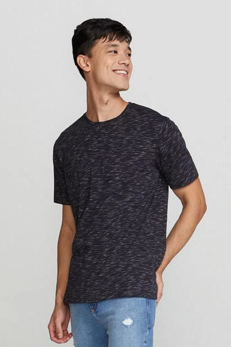 etiqueta-casual-comprar-moda-masculina-online-comprar-roupas-masculinas-na-internet-camiseta-basica-masculina-regular-flame-hering-4F54 (6)