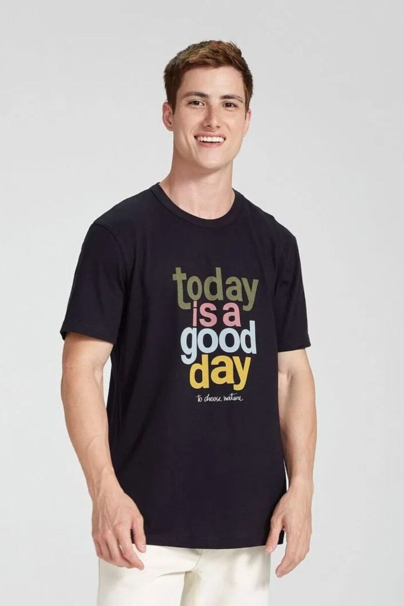 etiqueta-casual-comprar-moda-masculina-online-comprar-roupas-masculinas-na-internet-camiseta-masculina-estampada-manga-curta-hering-4F87 (2)