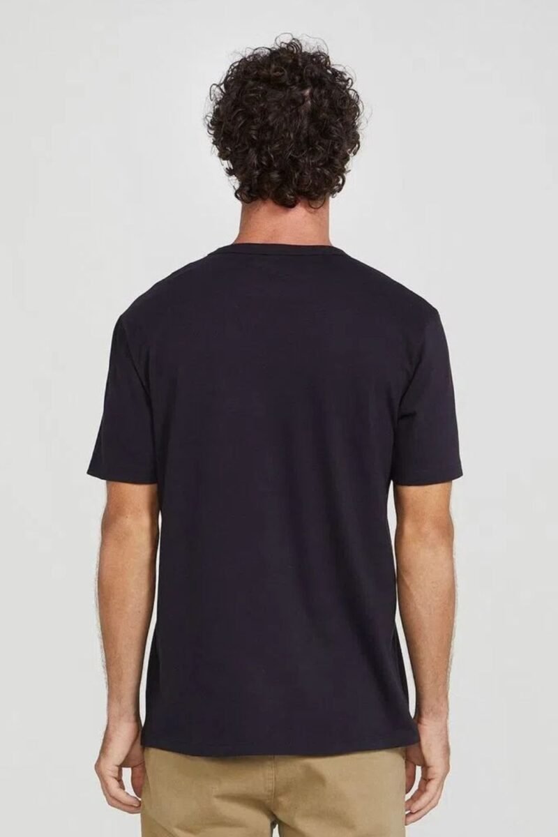 etiqueta-casual-comprar-moda-masculina-online-comprar-roupas-masculinas-na-internet-camiseta-masculina-estampada-manga-curta-hering-4F87 (31)