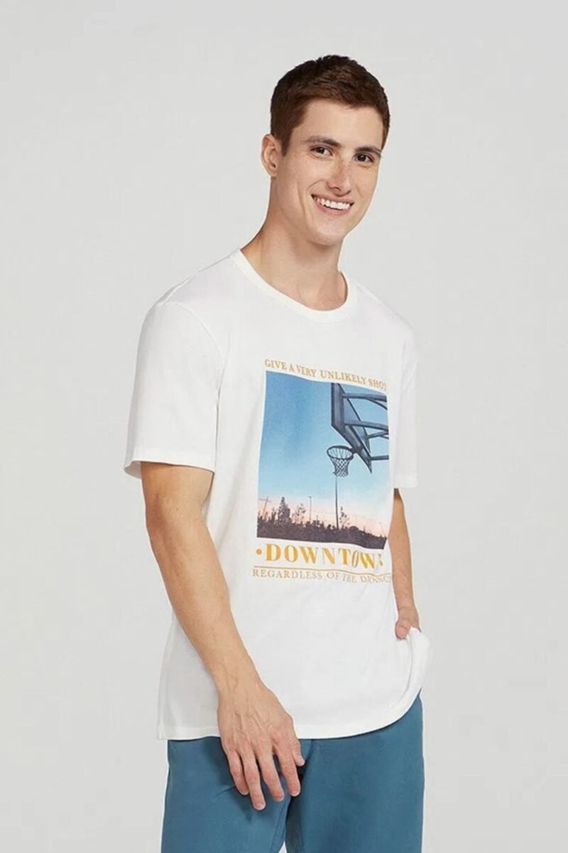 etiqueta-casual-comprar-moda-masculina-online-comprar-roupas-masculinas-na-internet-camiseta-masculina-estampada-manga-curta-hering-4F87 (4)