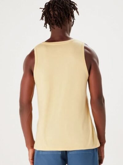 Regata Básica Masculina em Malha de Algodão