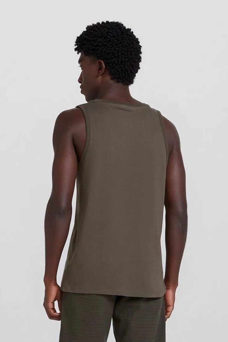 etiqueta-casual-comprar-moda-masculina-online-comprar-roupas-masculinas-na-internet-regata-basica-masculina-em-malha-de-algodao-hering-0111 (22)