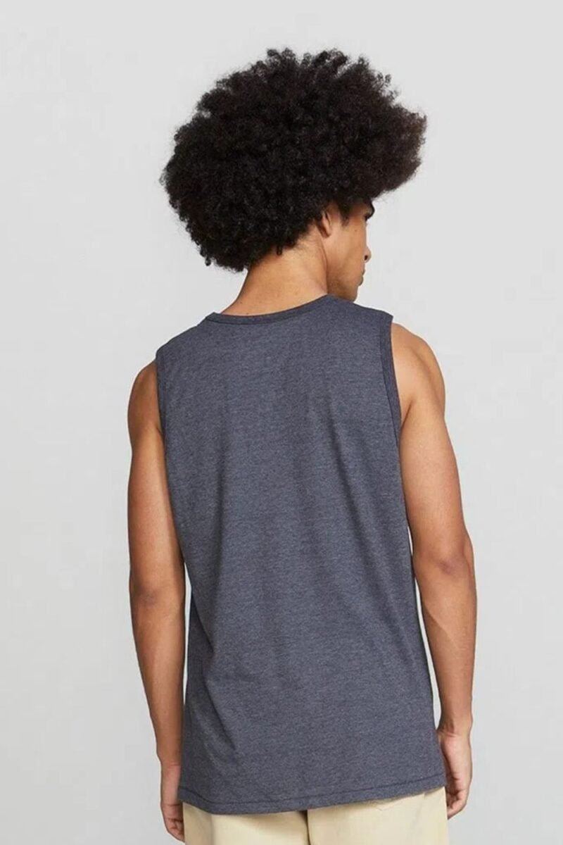 etiqueta-casual-comprar-moda-masculina-online-comprar-roupas-masculinas-na-internet-regata-masculina-regular-estampada-hering-4ADD (9)