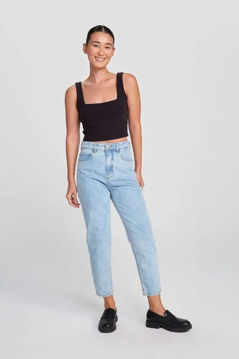 etiqueta-modas-comprar-moda-feminina-online-comprar-roupas-femininas-na-internet-regata-cropped-basico-feminino-hering-4AHK (7)