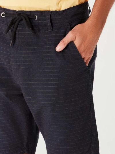 Bermuda Masculina em Sarja Listrada