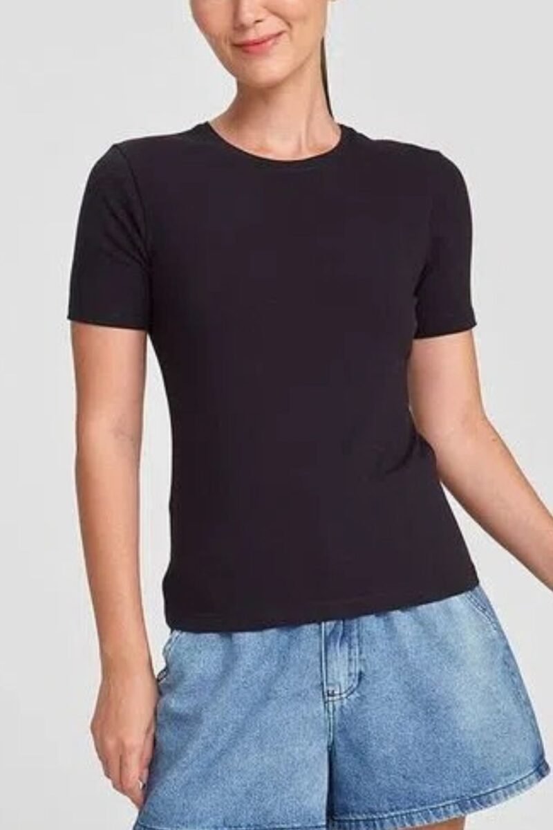 etiqueta-casual-comprar-moda-feminina-online-comprar-roupas-femininas-na-internet-camiseta-basica-feminina-manga-curta-em-algodao-hering-4EYV (5)